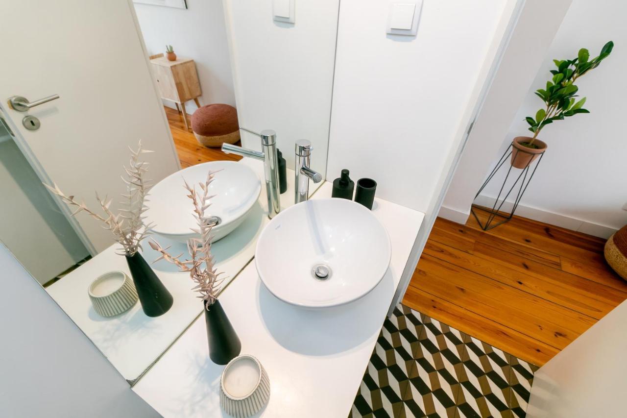 Gonzalos'S Guest Apartments - Alfama Terrace ลิสบอน ภายนอก รูปภาพ
